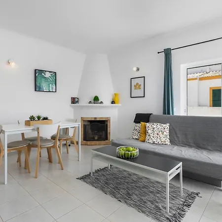 Villa Cozy And Sunny Just Some Steps From The Sea Luz