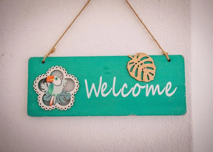 Cozy And Sunny Just Some Steps From The Sea *