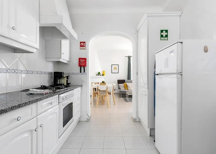 빌라 Cozy And Sunny Just Some Steps From The Sea Senhora da Luz