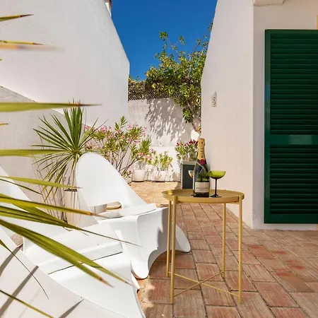 Cozy And Sunny Just Some Steps From The Sea Villa Praia Da Luz