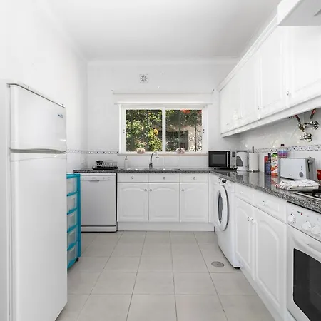 Cozy And Sunny Just Some Steps From The Sea Villa