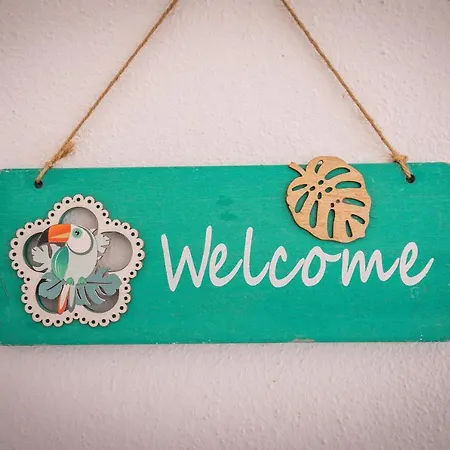 Cozy And Sunny Just Some Steps From The Sea *